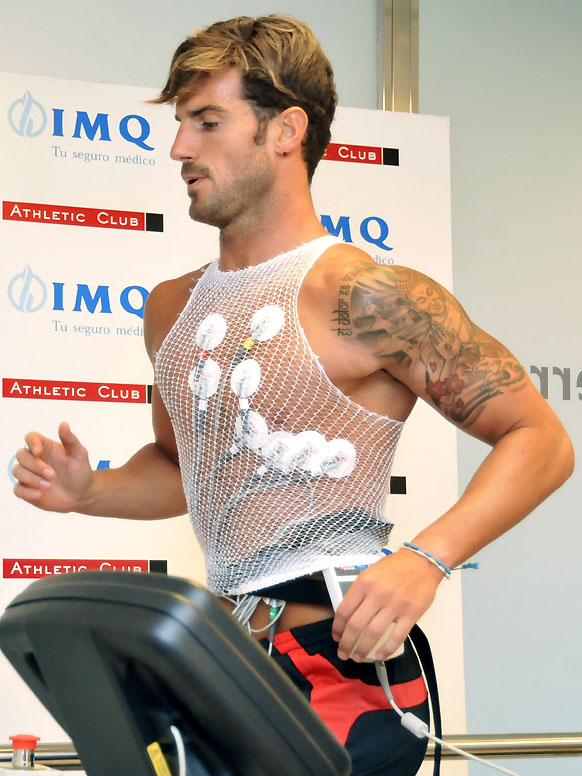 Olvídalo: tú no estás así de tremendo cuando haces deporte en el gym.