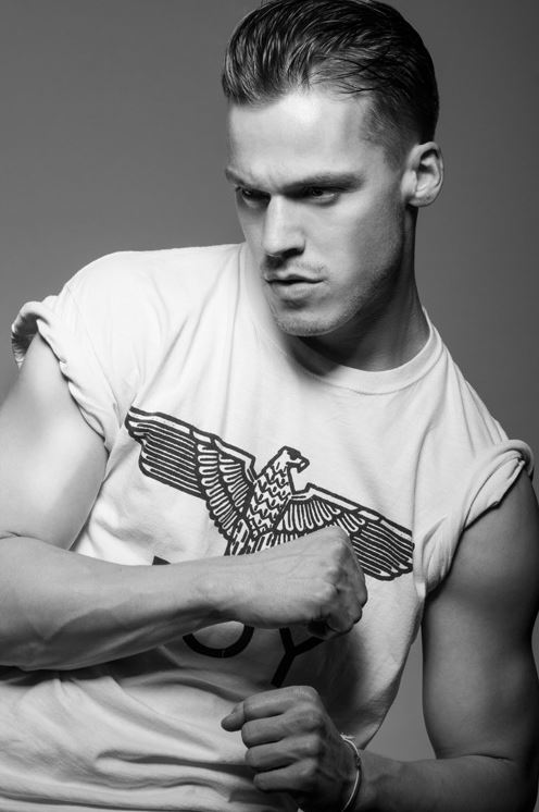 Jason Beitel desnudo